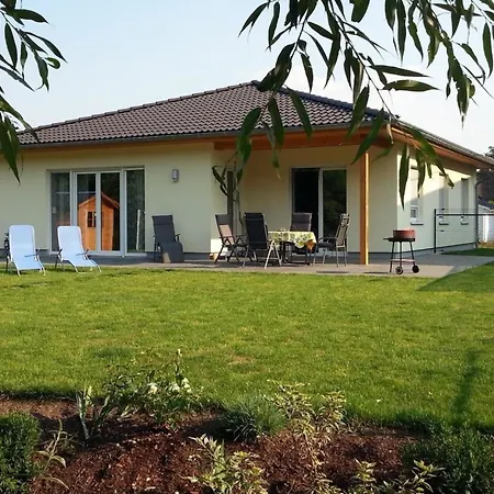 Ferienhaus In Mit Grosser Terrasse Wendisch Rietz